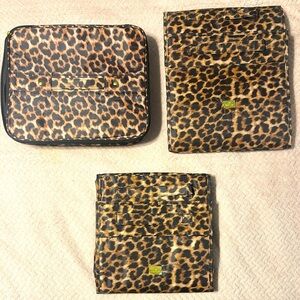 JM New York-Leopard Print Travel Organizer Set